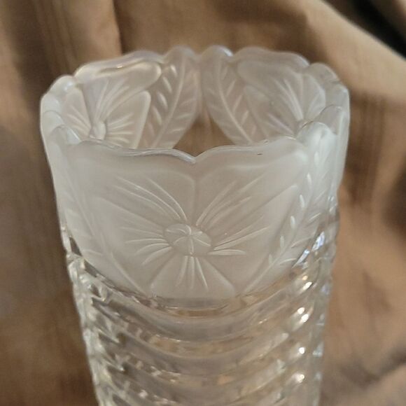 VTG Floral Frosted Leaded Crystal Ripple Cut Vase - Picture 2 of 4